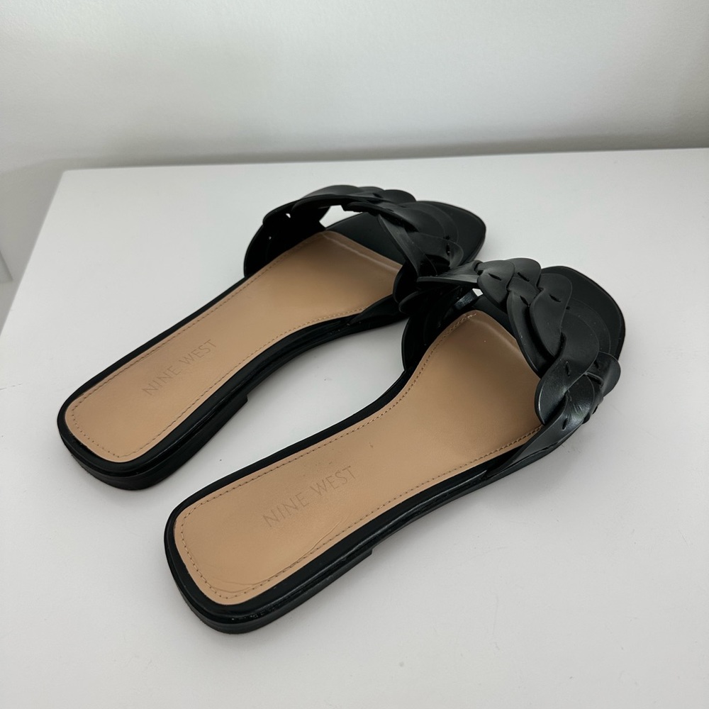 Sandals - Picture 3 of 3